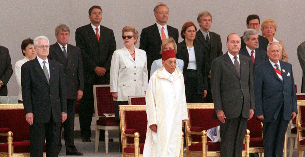 وفاة ليونيل جوسبان.. رحيل صديق المغرب الذي وشحه الملك الحسن الثاني وفاة ليونيل جوسبان.. رحيل صديق المغرب الذي وشحه الملك الحسن الثاني