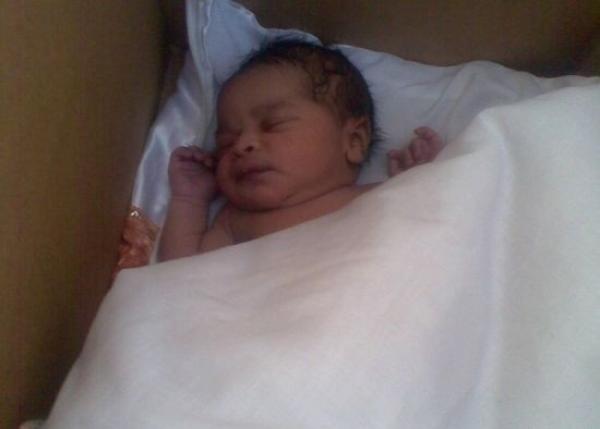 عمال نظافة يعثرون على جثة رضيع  بجانب مستودع الأموات