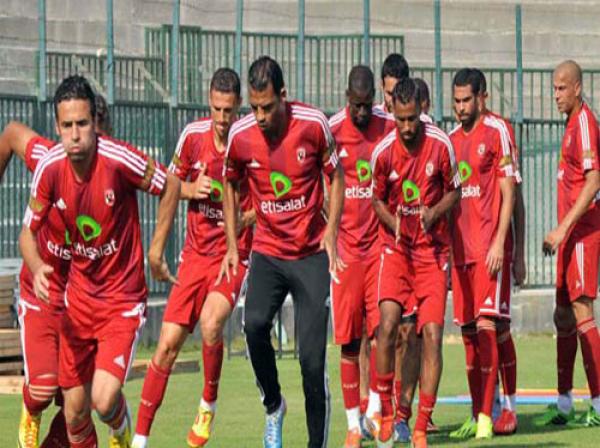 الكـاف يعاقب فريقي الاهلي المصري و وفاق سطيف 