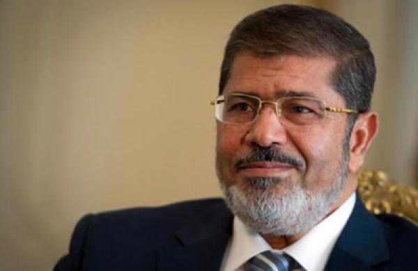 مرسي: كنت رئيسا للجمهورية ولست رئيس عصابة