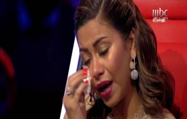 الفنانة شيرين تتلقى خبرا صادما جدا خلال شهر عسلها