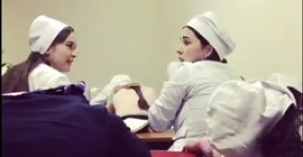 بالفيديو.. جمال فتيات كلية الطب بالشيشان يشعل فيس بوك