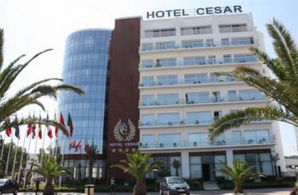 هذه حقيقة خبر منع دخول المحجبات الى فندق بطنجة