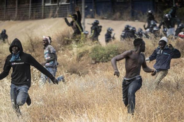 "فاجعة مليلية".. محكمة الاستئناف تشدد الأحكام الصادرة في حق المهاجرين السريين المعتقلين قبيل الواقعة