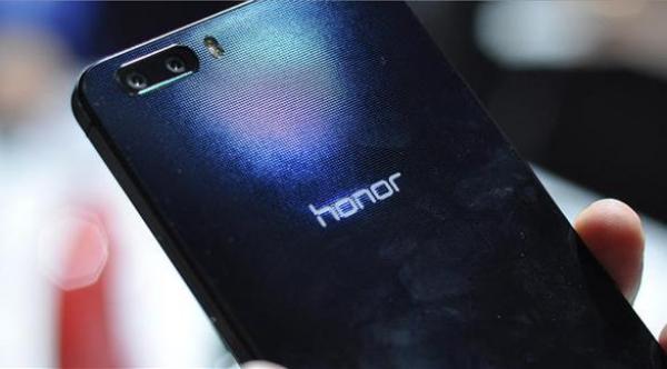 إطلاق هواوي لهاتف Honor 7 بمستشعر للبصمة