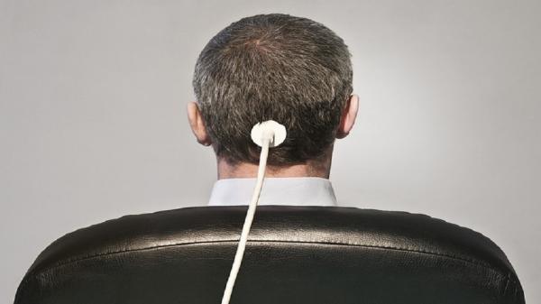 خبير إسرائيلي: البشر في طريقهم للاندماج بالآلات!