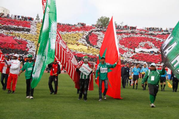 الجامعة تُعلن موقفها النهائي من تأجيل الديربي البيضاوي