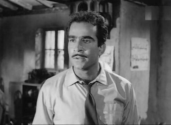 وفاة الفنان المصري عبد العزيز ميكوي عن عمر يناهز 82 سنة