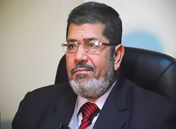 مرسي أبلغ أشتون رفضه المقايضة على شرعيته بـالخروج الآمن