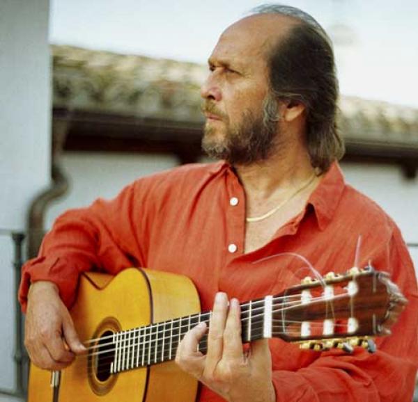 وفاة عازف القيثارة الاسباني الشهير باكو دي لوسيا