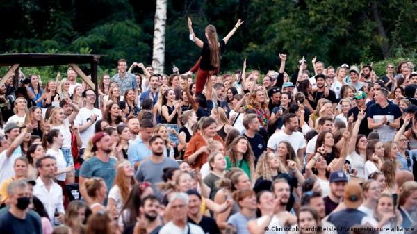 نظرة تفاؤل..عالم ألماني يتوقع انتهاء الجائحة في بلاده بعد الشتاء