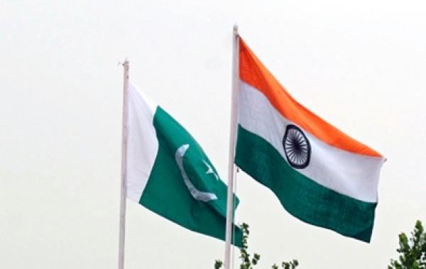 باكستان: سنواجه التجربة الصاروخية الهندية دولياً