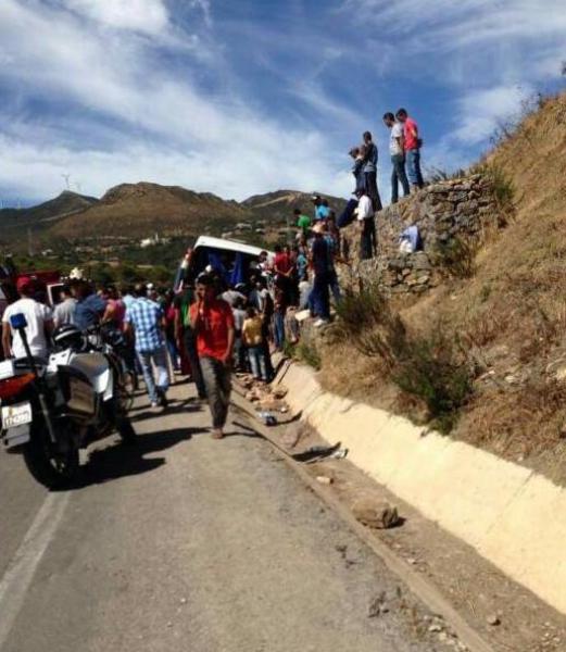 حصيلة حادث انقلاب حافلة لنقل المسافرين قُرب مدينة تطوان