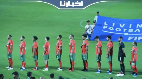 لحظة عزف النشيد الوطني في مواجهة المغرب والعراق