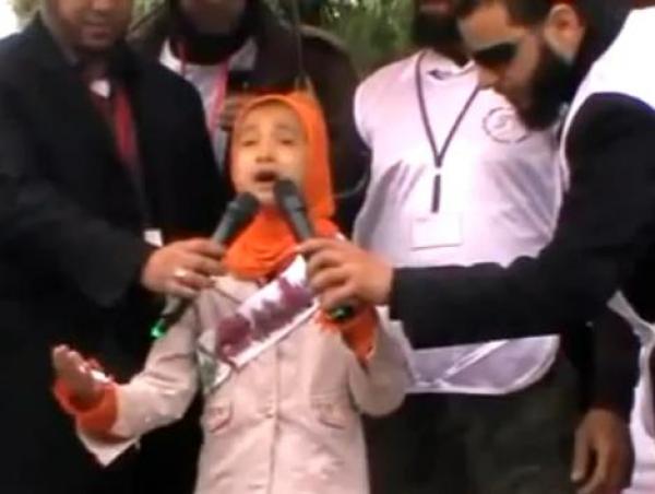 فضيحة أخرى للعدل والإحسان. تعليم الأطفال التمثيل المسرحي و الكذب 