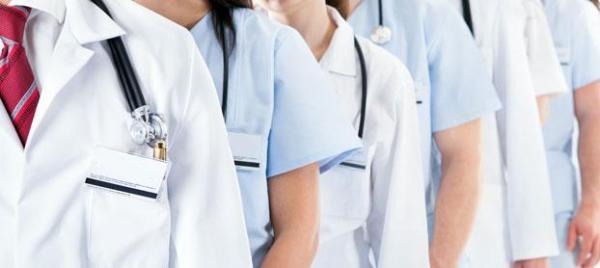 وأخيرا..هذا ما قرره وزير الصحة بخصوص مطالب الأطباء والممرضين