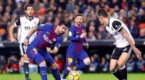 برشلونة يداوي جراحه الأوروبية على حساب فالنسيا (فيديو)