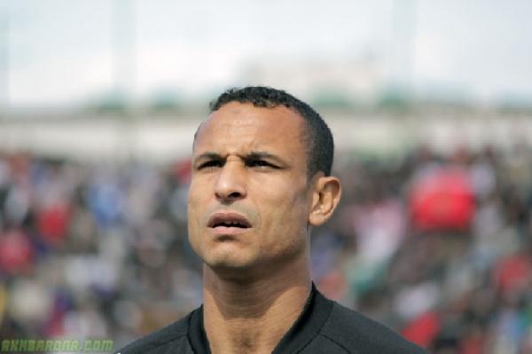 الطاوسي يبعد الكيناني عن قائمة الاسود في كأس أفريقيا