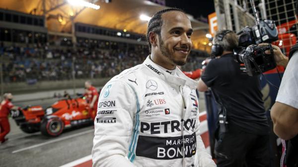 "هاملتون" ينجح في معادلة رقم الأسطورة "شوماخر"