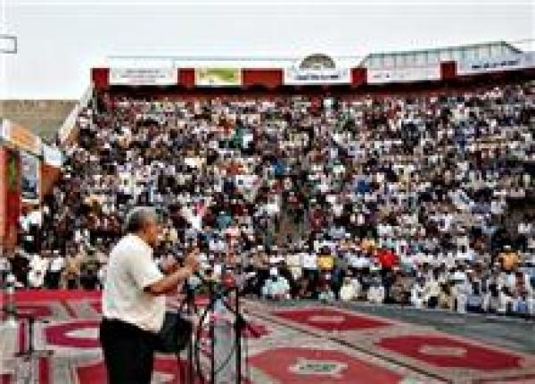 بنكيران في مهرجان أكادير: الهمة ضيع 10 سنوات من حياته 