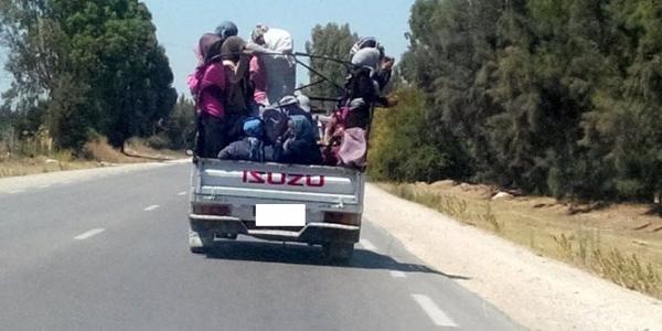 بعد فاجعة مولاي بوسلهام..حادثة سير مميتة بعد انقلاب سيارة لنقل العاملات الزراعيات بضواحي تارودانت