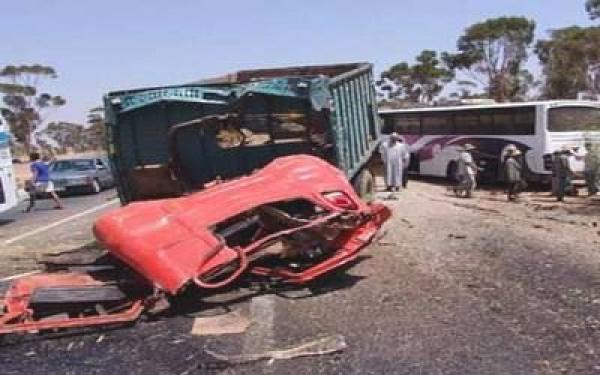 حادثة سير بسلا تخلف 15 جريح و 14 سيارة متضررة 