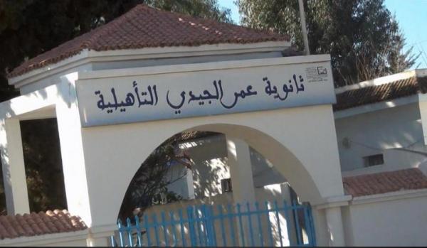 تفجيرات القنينات القصديرية بمحيط الثانوية بمركز اسطيحة