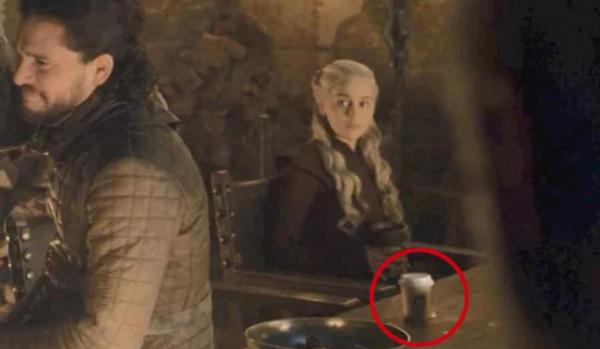 “Starbucks” تربح الملايير بسبب هفوة مسلسل “Game of thrones”