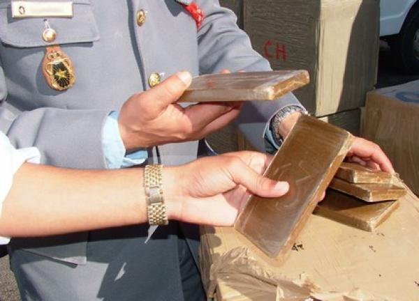 الصويرة : مصادرة 170 كلغ من مخدر الكيف وأوراق التبغ كانت مخبأة بسيارة خفيفة