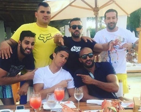 رونالدو " تبلى " بالمغرب ويعود إلى هذه المدينة