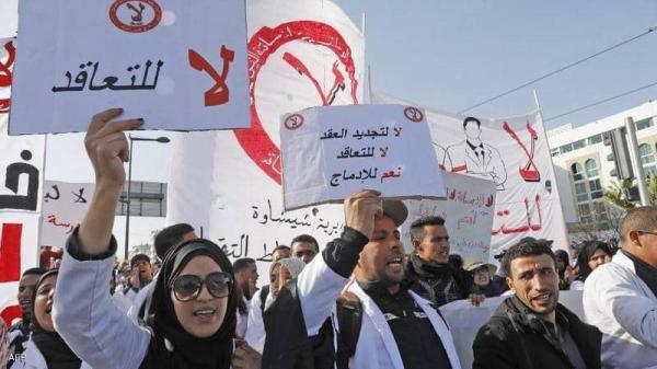 "أساتذة التعاقد" غاضبون من إدراجهم في باب "المعدات"...والسحيمي لـ"أخبارنا": الحكومة مطالبة بإيجاد حل للملفات العالقة