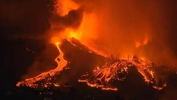 إسبانيا.. ثوران بركان في جزيرة لابالما بأرخبيل الكناري(فيديو)