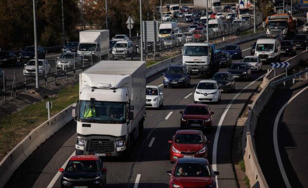 احذروا.. منشورات مشبوهة تستغل إعلان وسائل إعلام إسبانية عن حاجة البلاد لـ 26 ألف سائق مغربي