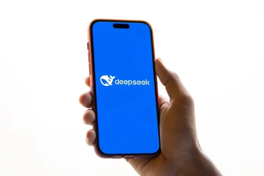 الصين تدخل سباق الذكاء الاصطناعي بنماذج DeepSeek المتطورة