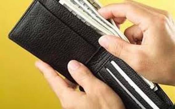 لصوص على متن دراجة نارية يسرقون مواطن أمام المحطة الطرقية بطنجة ومسافرون يشتكون من النصب والاحتيال 