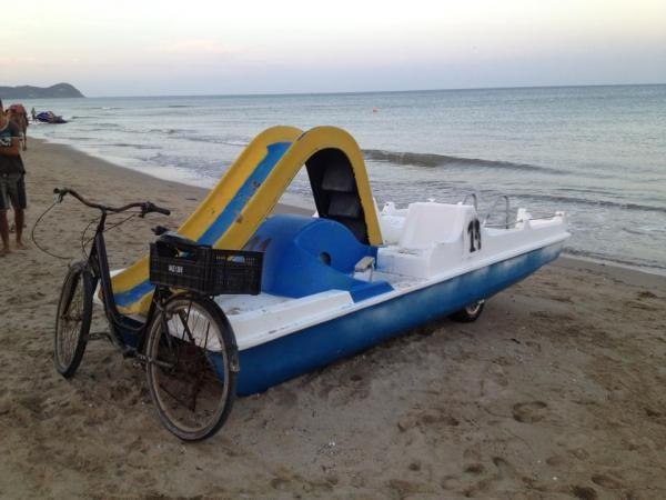 مارتيل : شاطئ كابونيڭرو يلفظ جثة الشاب الذي غرق بعد ابتعاد دراجته المائية عن الشط