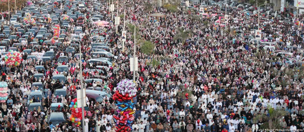 صلاة عيد "مختلطة" ودعاء "غير معتاد" يثيران الجدل في مصر