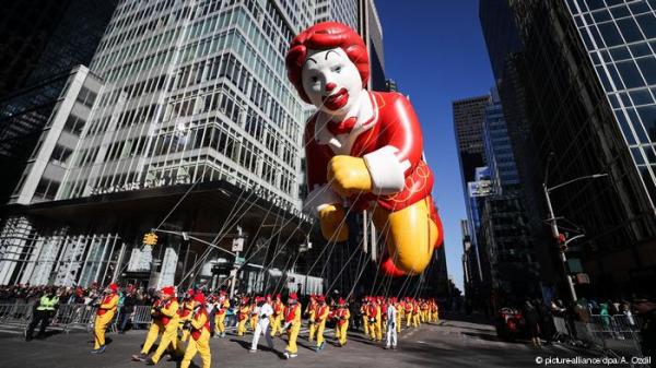 رمز ماكدونالد يثير غضب مسيحيي حيفا بإسرائيل