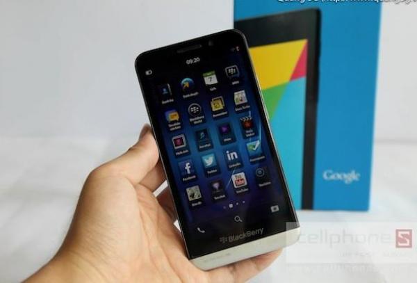 فيديو مسرب يكشف مميزات هاتف BlackBerry Z30