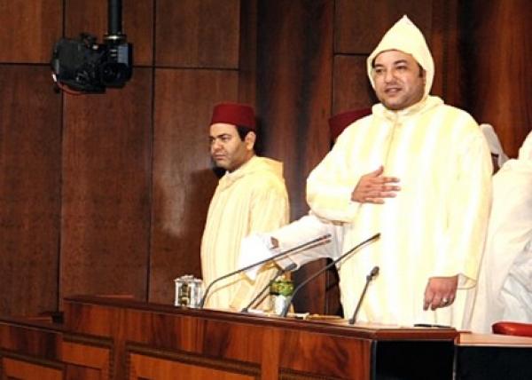 الملك بخصوص التعليم : المغاربة لا يريدون القراءة والكتابة فقط