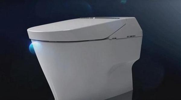 بالصور: مرحاض ذكي صحي ينظف نفسه ذاتياً
