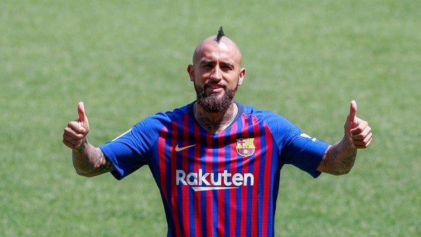 نجم برشلونة الجديد يقصف ريال مدريد ويشكك في ألقابه الأوروبية