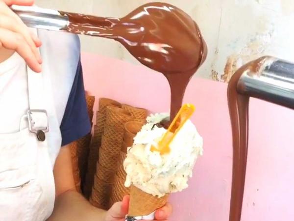 بالفيديو: أول صنبور "نوتيلا" من نوعه بالعالم