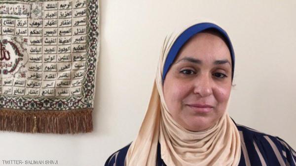 تفاصيل قصة أول مغربية مُنعت من دخول أمريكا بسبب " هاتفها"