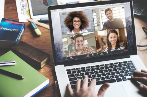 بسبب كورونا ..ولاية أمريكة تسمح بالزواج عبر تقنية "الزوم"