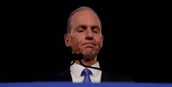 استقالة الرئيس التنفيذي لشركة "بوينغ" دينيس مويلنبرغ