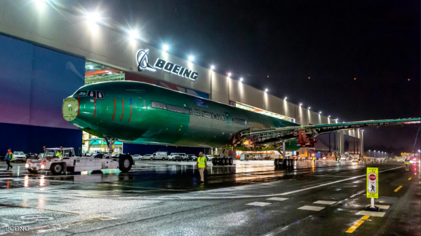 طائرة بوينغ الضخمة ترى النور.. بقدرات خارقة