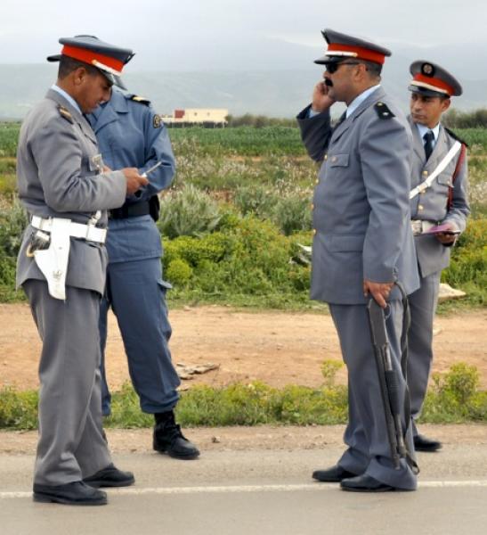 العثور على جثة رجل مصاب بطلقتين ناريتين بمدينة ابن احمد يختلف استنفارا امنيا كبيرا