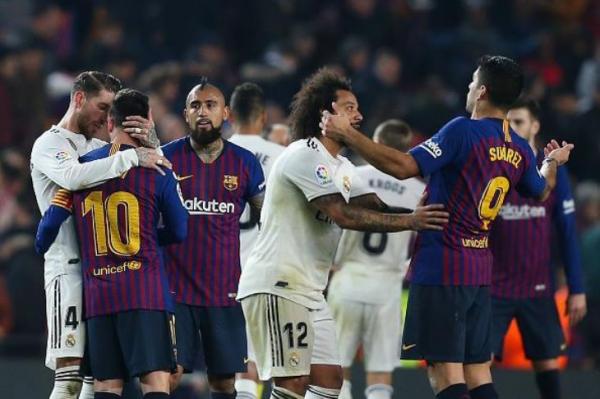 استفتاء: ريال مدريد يتفوّق على برشلونة في ألقاب الأفضل بالدوري