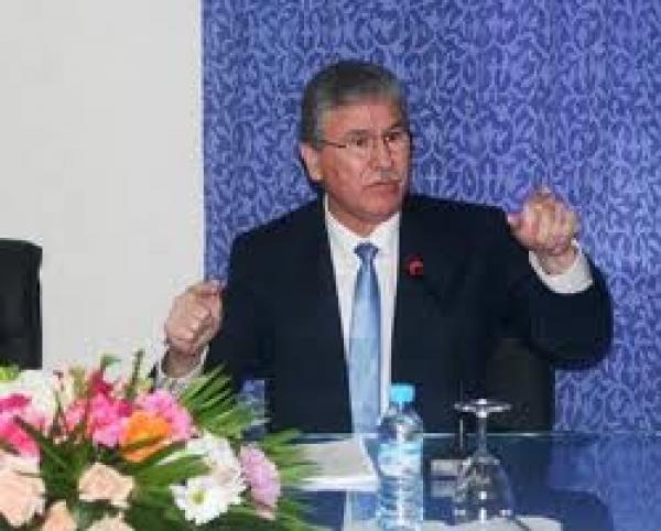 الوردي: عدم احترام الأطباء لأوقات العمل السبب في عدم إجراء العمليات في وقتها